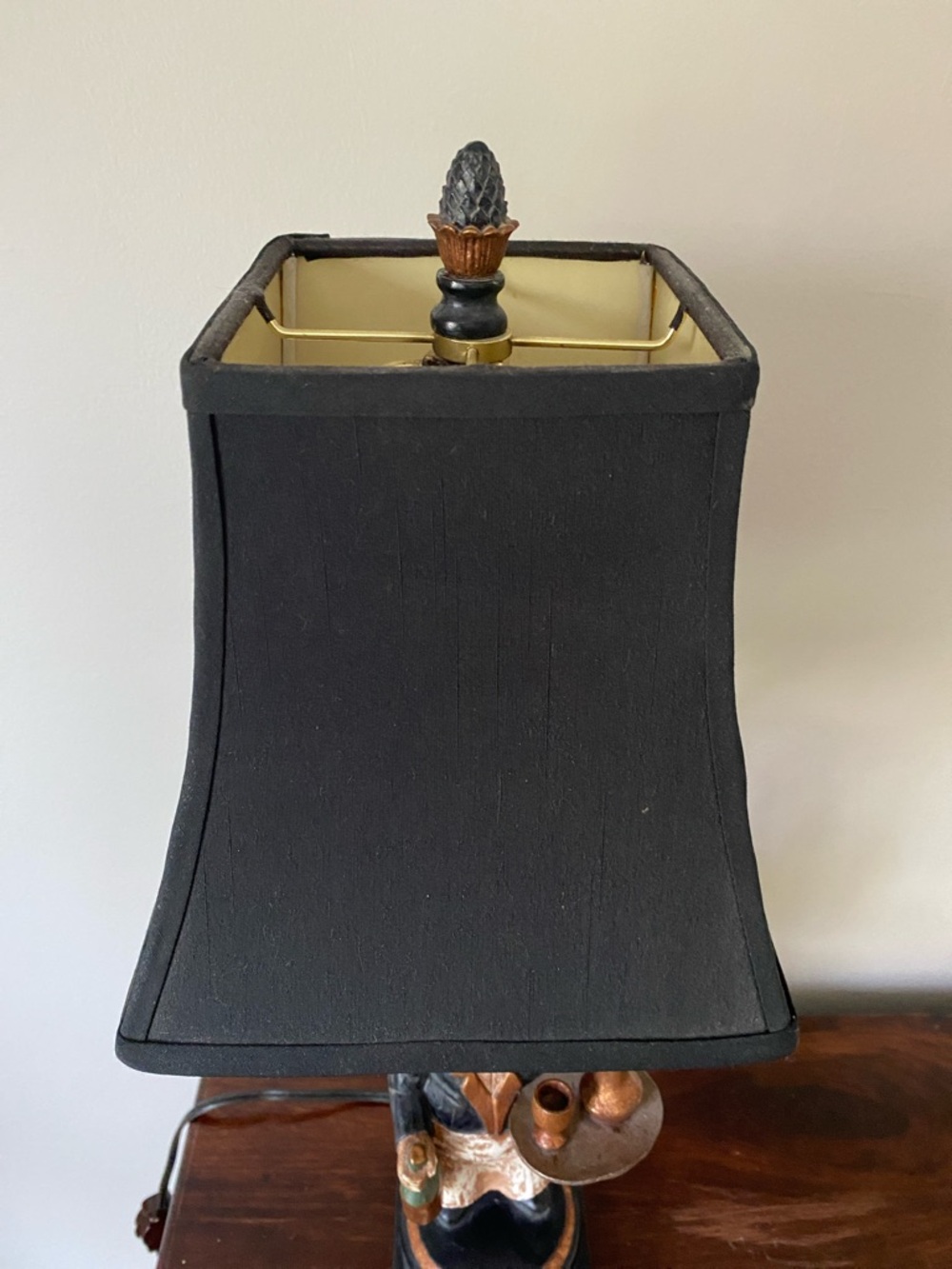 Vintage Server Table Lamp in Black and Brown • 22” high - Picture 6 of 7